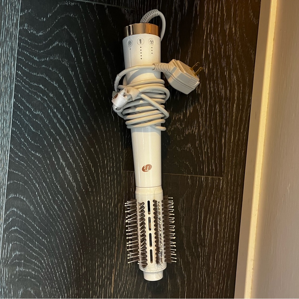 T3 Airebrush blow dryer